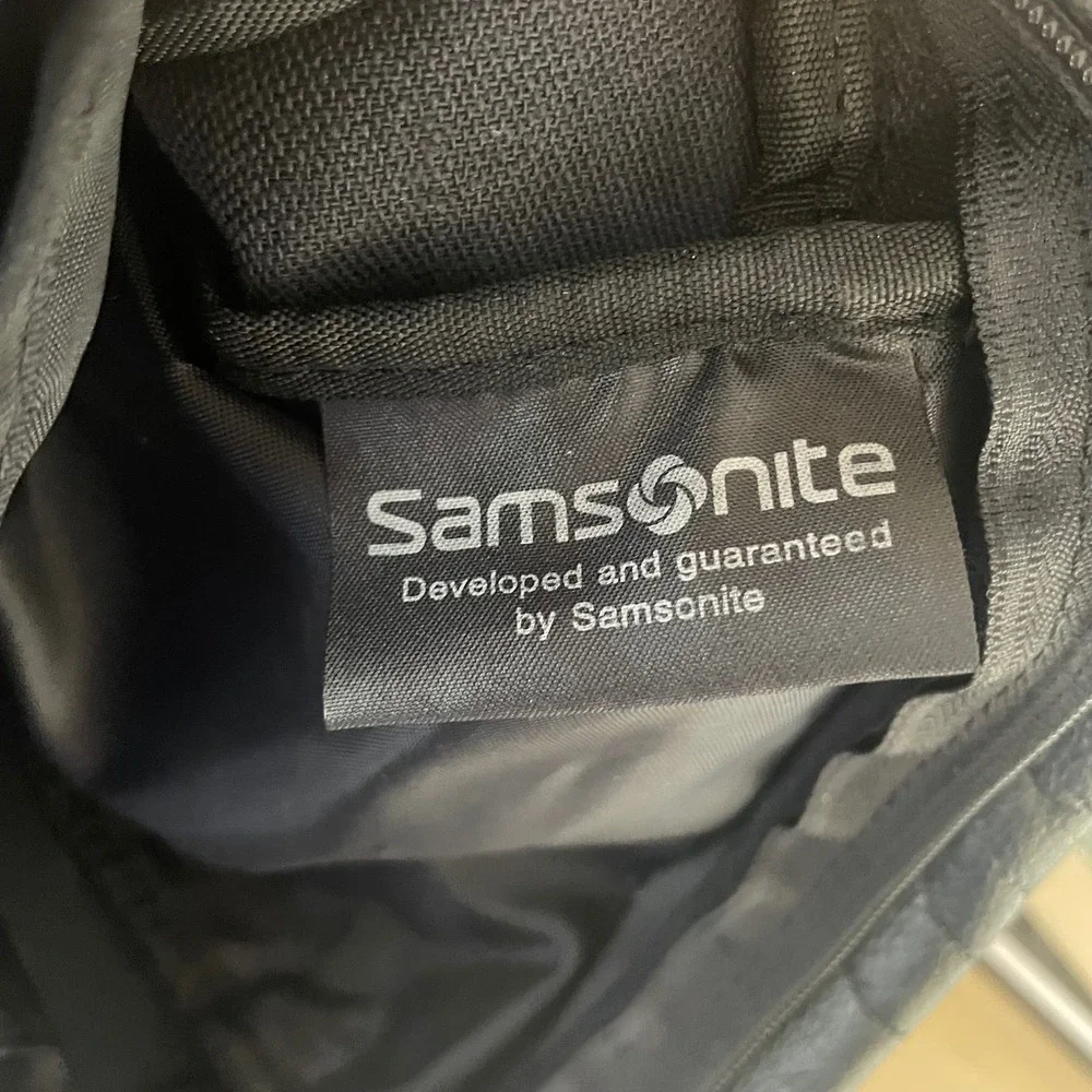 Vtg‎ Samsonite Crossbody Purse Bag Travel Faux Leather Black Adjustable